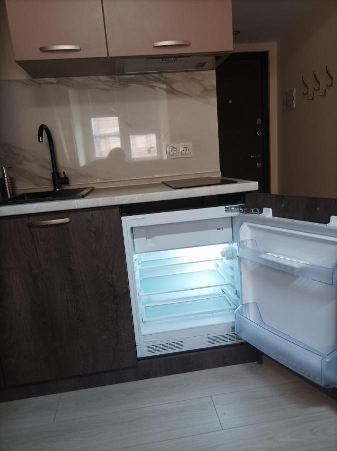 Chorni Vivtsy Appartement Tsjernivsi Buitenkant foto