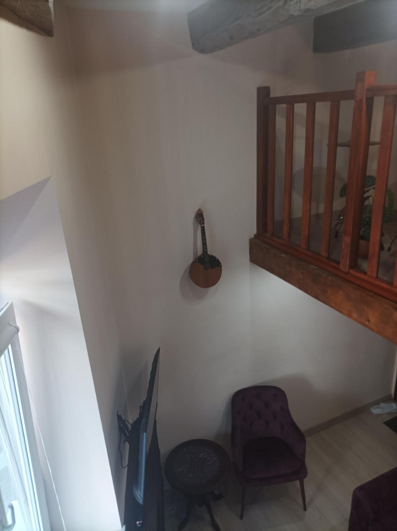 Chorni Vivtsy Appartement Tsjernivsi Buitenkant foto